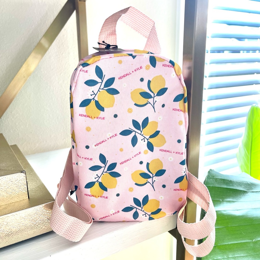 KENDALL+KYLIE MINI LEMONS 🍋 LIGHTWEIGHT BACKPACK - Picture 3 of 6